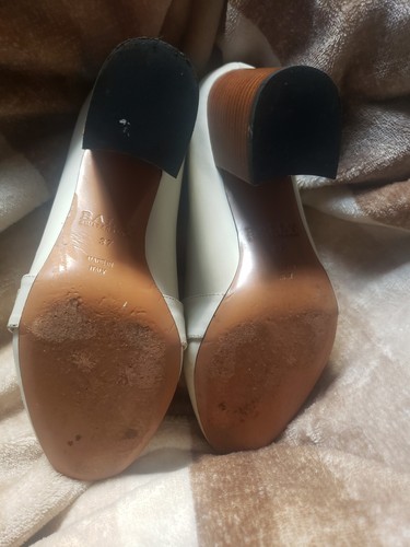 Bally Switzerland Gold Buckle White Loafer Block Heel Pumps Size 37 - Picture 5 of 7