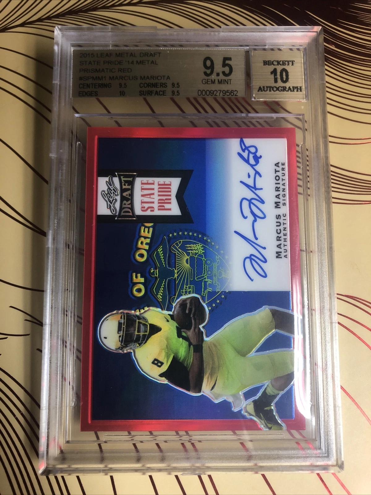 Marcus Mariota Leaf Metal Draft Flashback State Pride Autograph #SPMM1 Red Prism