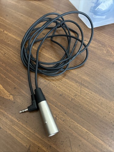 Live Wire  Male Mini-Jack Right Angle Cable 10ft