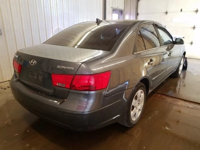 Soporte de montaje de carcasa termostato Hyundai Sonata OEM 2006 2007 2008 2009 2010 Foto 4 de 4