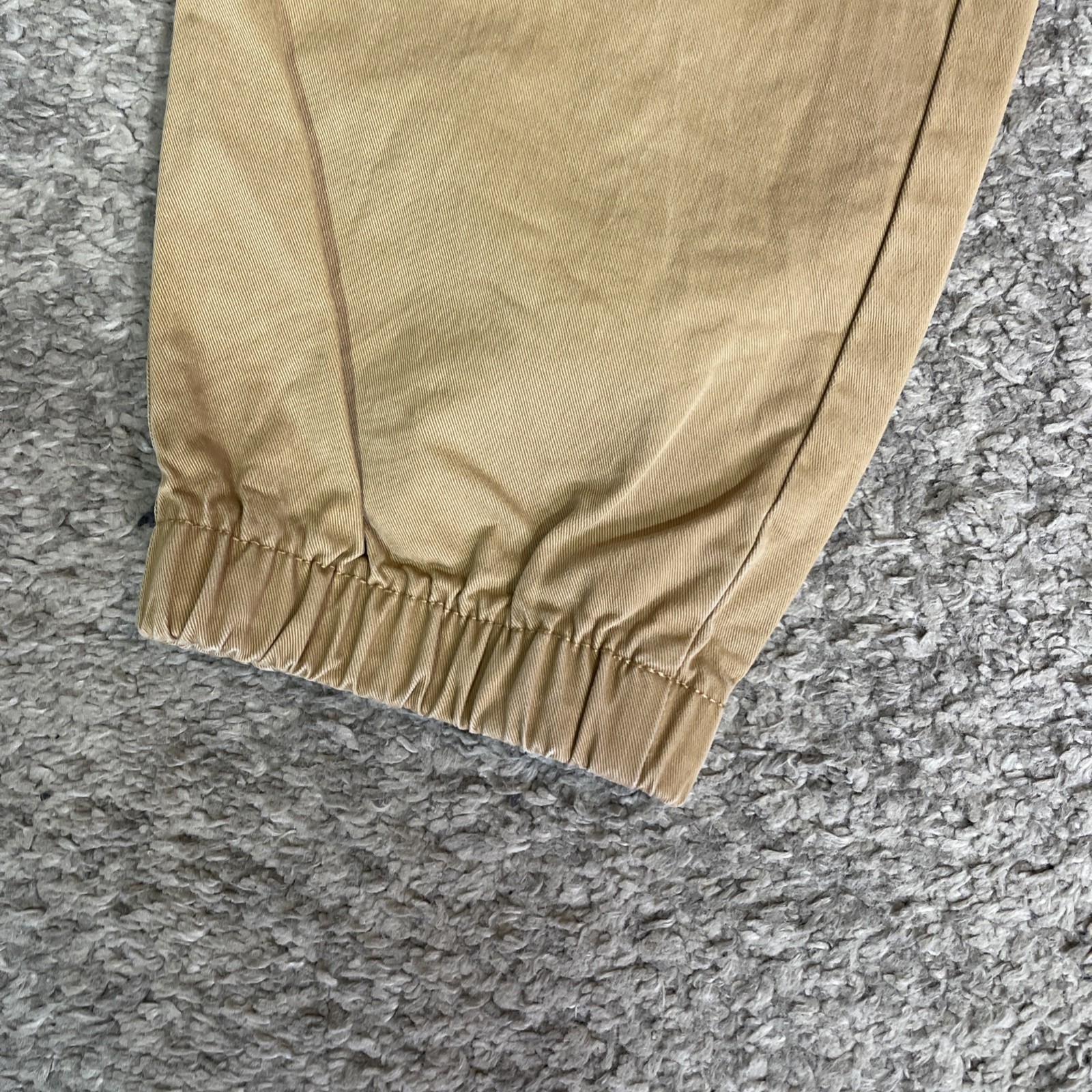Gap Cargo Joggers drawstring with cuffed ankle me… - image 5