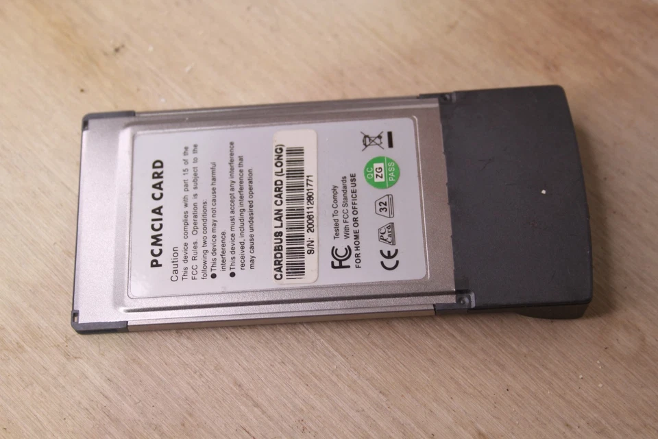 4 MIX BRAND NOTEBOOK CardBus 10/100 Ethernet LAN Adapter  AND WIRELES CARD - Image 2 of 4