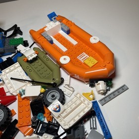 LEGO CITY: 4 x 4 Response Unit (60165)