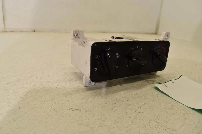 Climate Temperature Control Fits 04-05 FREELANDER 1820618 — 第 2/4 张图片