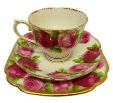 VTG ROYAL ALBERT OLD ENGLISH ROSE TRIO CUP SAUCER PLATE SET BONE CHINA PORCELAIN