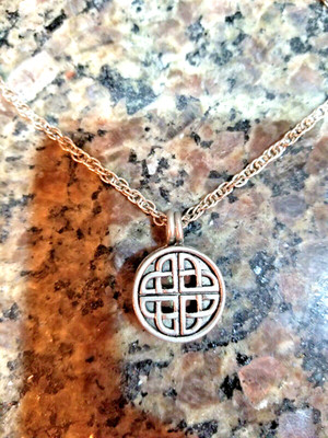Diffuser Necklace Celtic Love Knot Essential Oil Pewter Handmade 24 inch chain
