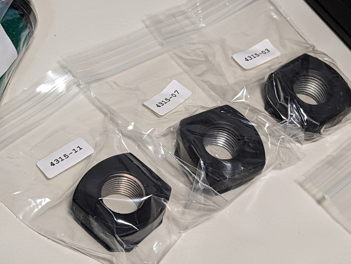 Norgren Excelon F73G-4AD-QD3 filter with two other filters Norgren Excelon F73G-4AD-QD3 filter with two other filters