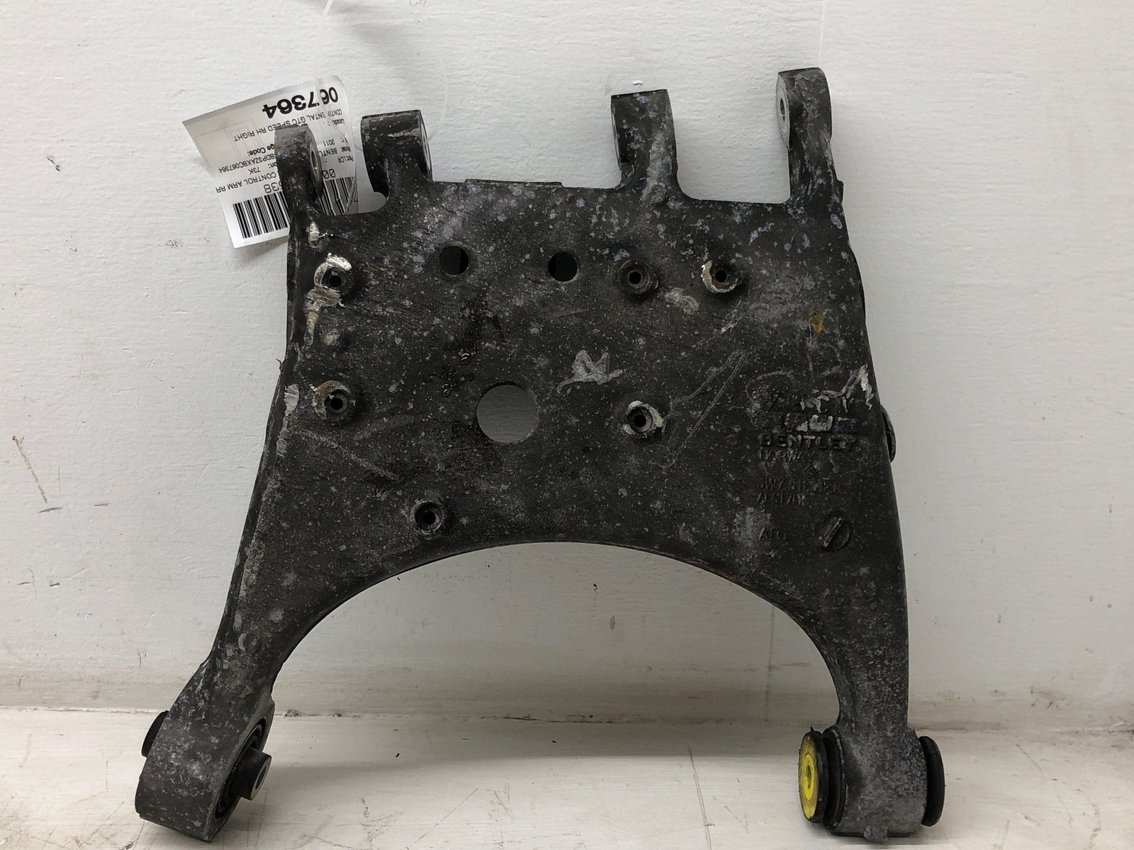 2009-2011 BENTLEY CONTINENTAL RIGHT PASSENGER REAR LOWER CONTROL ARM OEM
