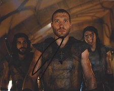 JAI COURTNEY SIGNED I, FRANKENSTEIN MOVIE 8X10 PHOTO COA SUICIDE SQUAD DIE HARD