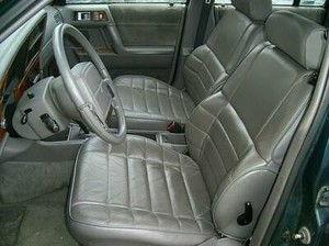 Chrysler Saratoga Leder Innenausstattung Sitze vorne + hinten