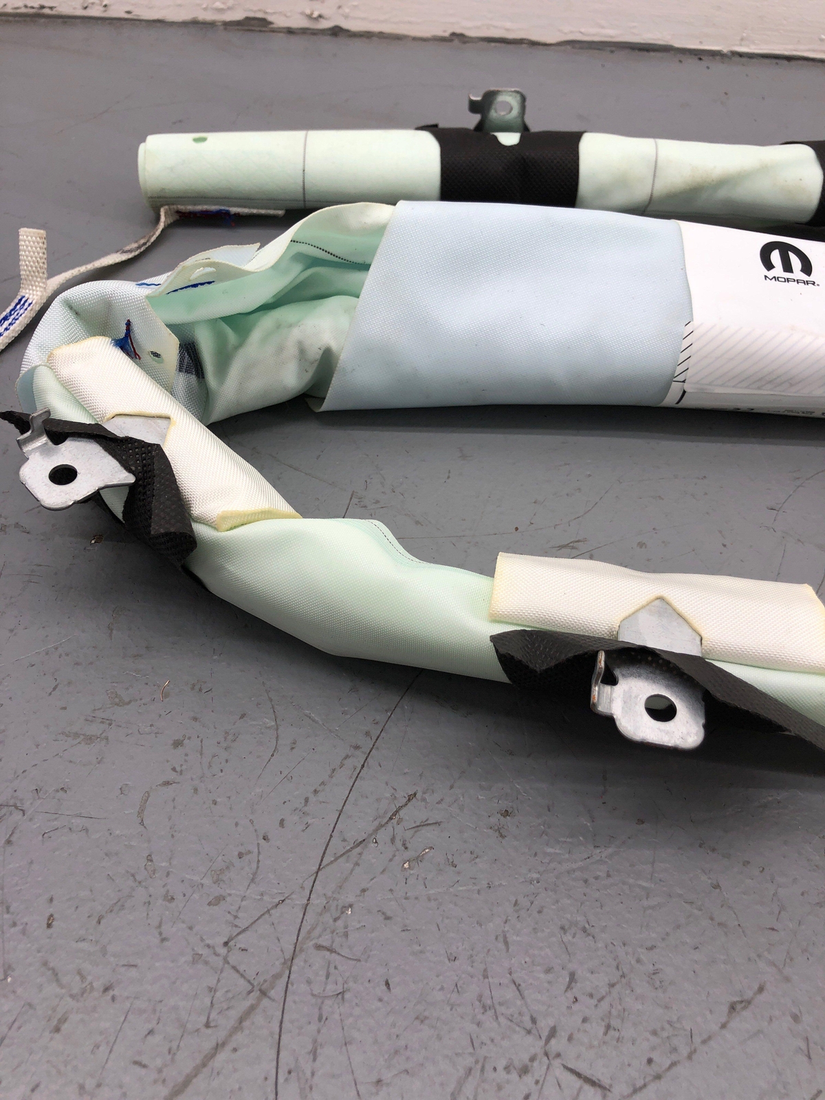 2017-2022 MASERATI LEVANTE LEFT DRIVER SIDE ROOF CURTAIN AIRBAG OEM 2018 2019