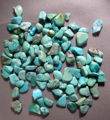 KINGMAN TURQUOISE SMALL FLATS & STONES 35g 8mm X 6mm TO 13mm X 10mm  #610