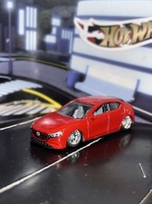 Mazda 3 2019 en color rojo caja de cambios/cámara negativa modificada