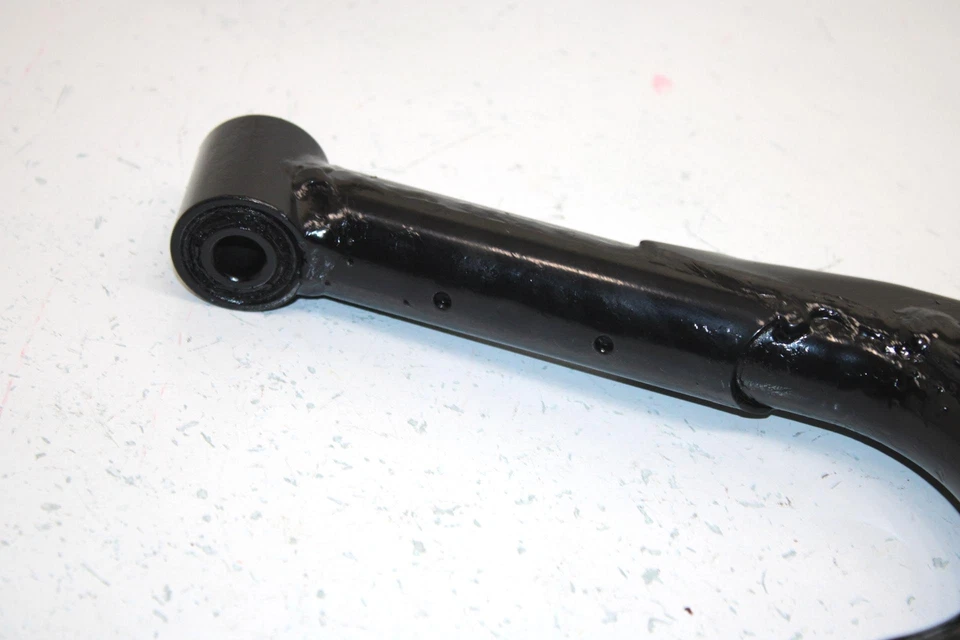 Conjunto de brazo de suspensión derecho 88 Kawasaki Bayou 220 OEM 21187-1066 AK5 Foto 3 de 4