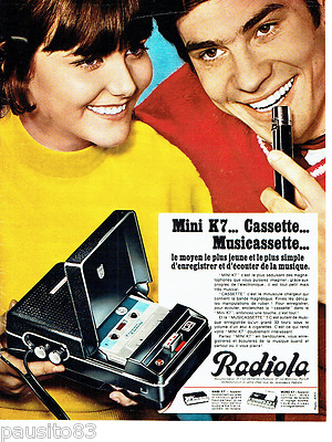 ADVERTISEMENT ADVERTISING 066 1967 Radiola le musicassette Mini K7