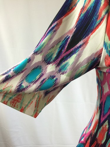 NWOT K Jordan Medium Geo Print Tunic V Neck 1/2 Sleeve - Picture 4 of 10