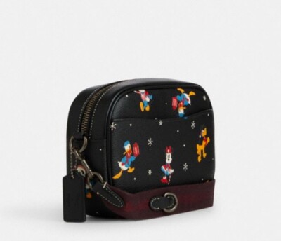 COACH ディズニー ショルダーバッグ NWT Coach CN027 Disney Mini Jamie Camera Bag with Holiday Print