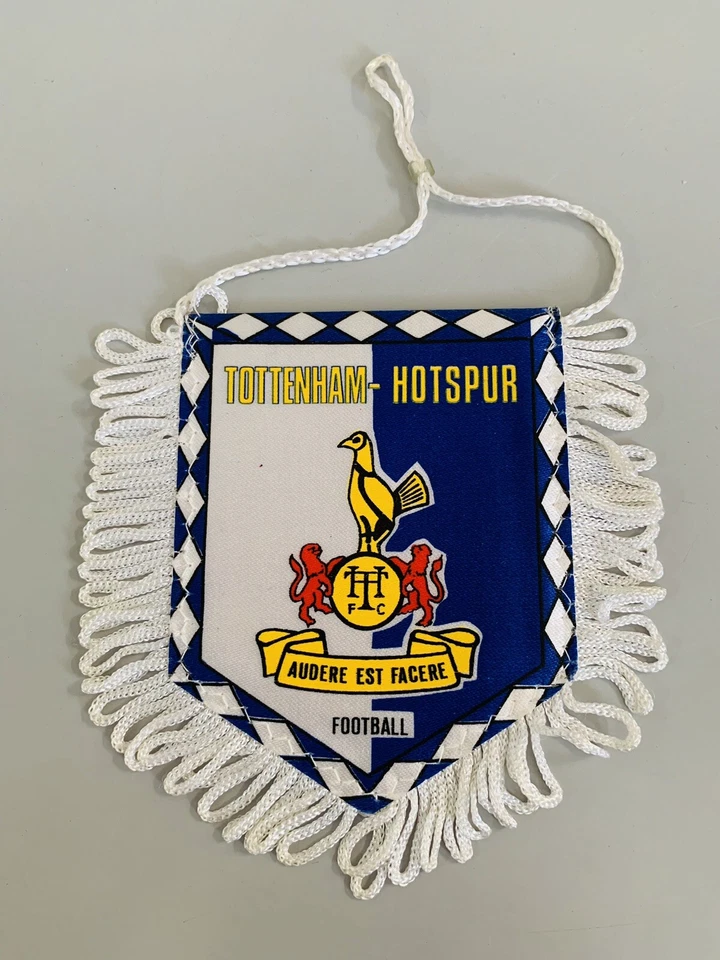 Tottenham Hotspur fanion vintage football banderin pennant wimpel - Photo 1/2
