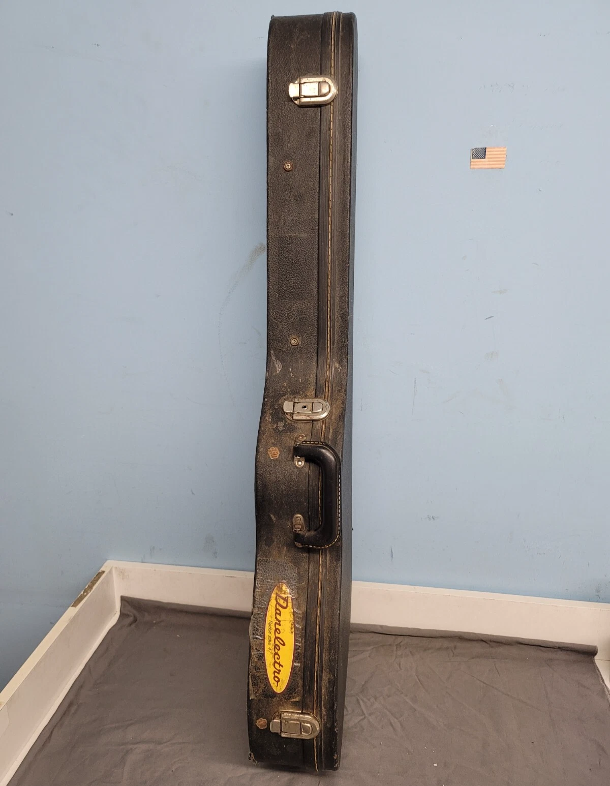 Picture 4 of 24