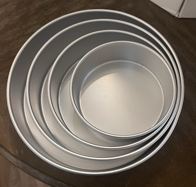 4 Piece Wilton Round Pan Set Performance Plus 4 Layer Celebrations #2105-2932