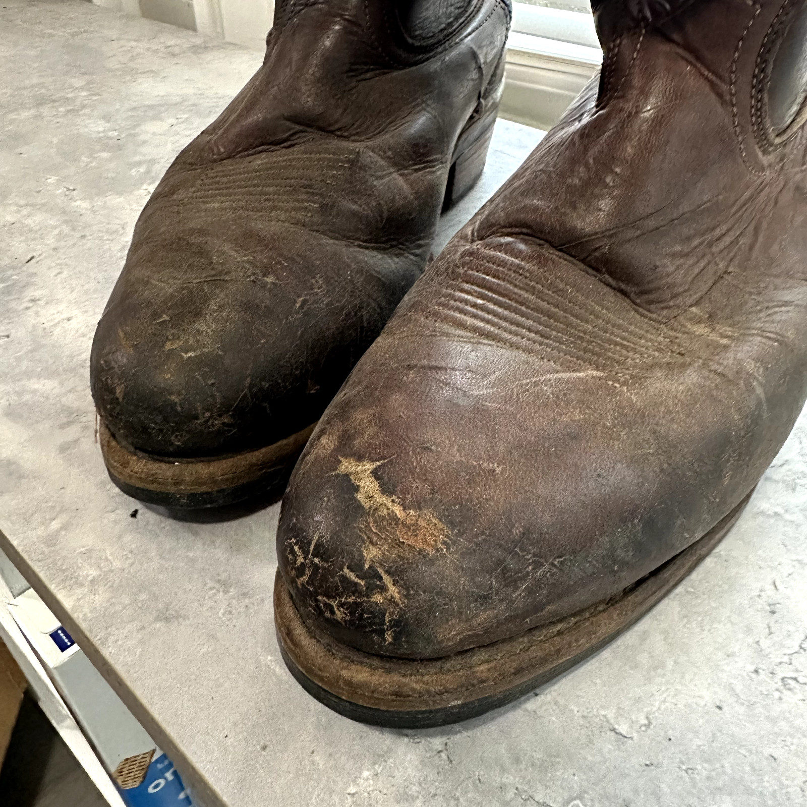 Chippewa Mens Brown Cowboy Boots Vibram Sole Size 12D 20018