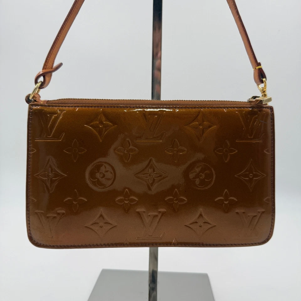 Louis Vuitton Pochette Accessoires Lexington M91133 Monograma Verni Foto 2 de 4
