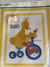 Vintage Creative Stitchery Kit 9 x12 Big Bird Big-Little 9511 Vogart Crafts
