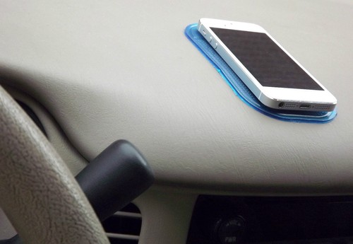 Pink Anti-Slip Pad - Car Truck Gel Magic Mat for iPhone Android Cell Keys Change - Photo 3 sur 3