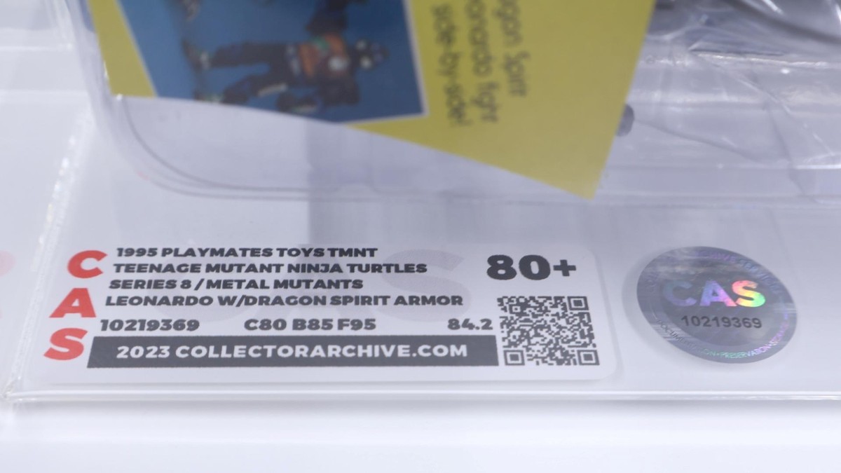 Leonardo W/ Dragon Spirit CAS GRADED 80+ 80/85/95 TMNT Metal