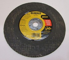 New Vintage 1990s 7" DeWalt Saw 5/8" Hole Max 8700 rpm DW3511 Type 1 Metal Blade