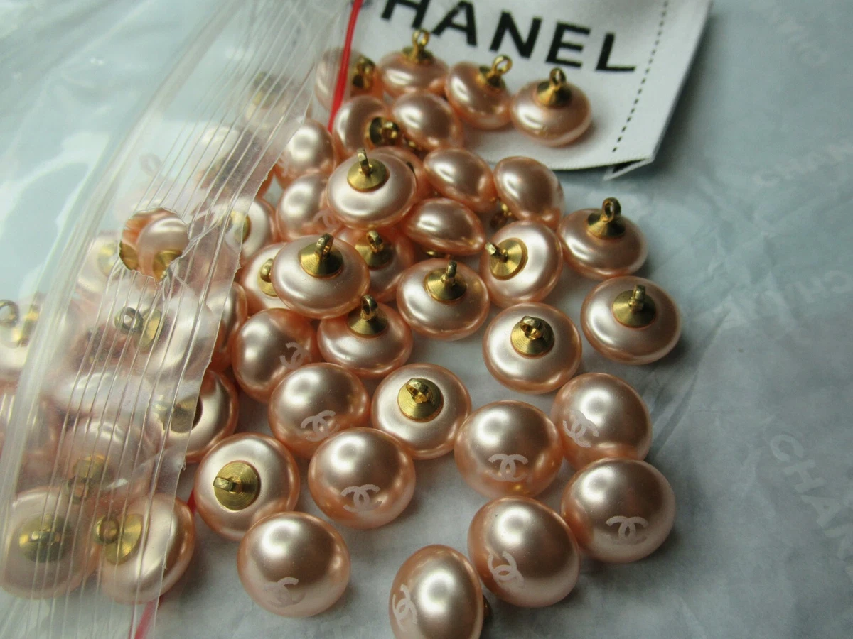 CHANEL 6 PEACH PEARL BUTTONS 12MM SMALL cc logo WOW LOT 6