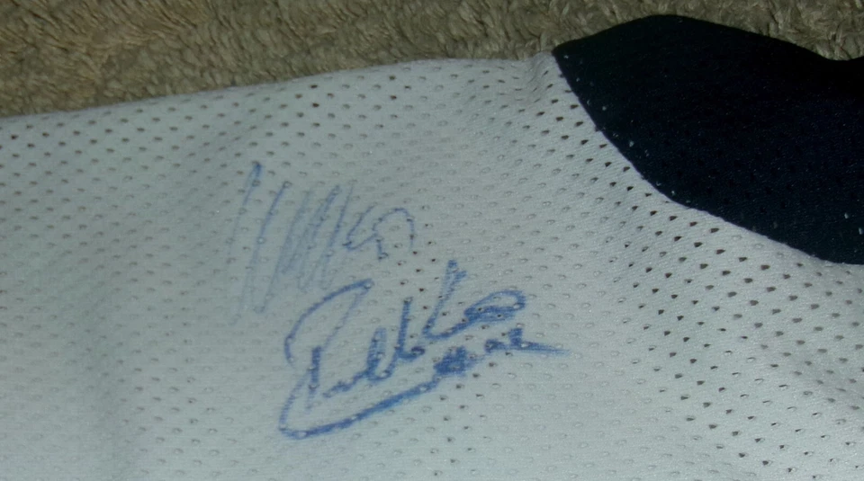 1994 Vintage TORONTO MAPLE LEAFS Mesh JERSEY Auto/SIGNED Doug Gilmour/Rick Vaive - Image 2 of 4