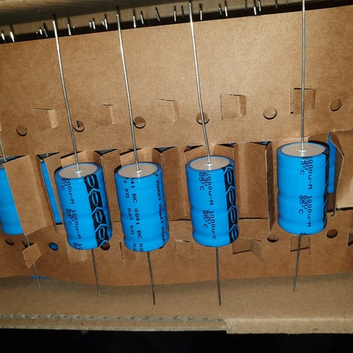 NEW VISHAY BC 021 1000uF 63v HI END Axial Capacitors FOR AUDIO! 10pcs - Picture 5 of 5