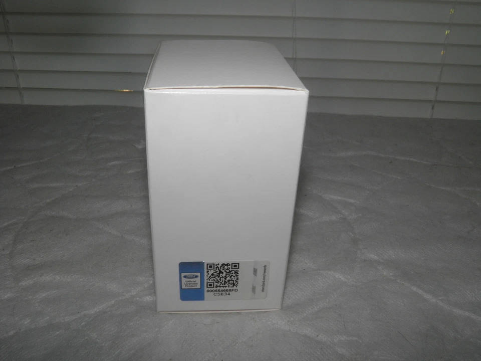 2012 HALLMARK 1943 Ford GPW Keepsake ORNAMENT Metal Military Army Jeep QXI2074 - Image 4 of 4