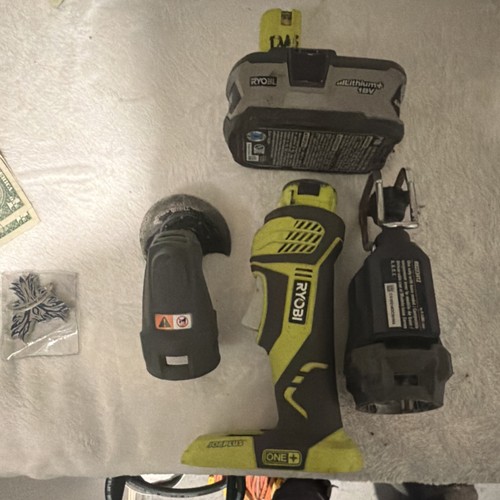Ryobi ONE+ 18V Li-Ion Cordless Oscillating Multi-Tool w/ 1 Battery & Charger