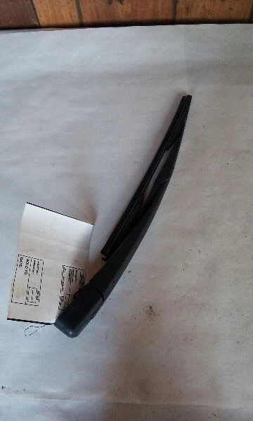 Brazo limpiaparabrisas Hyundai Tucson 2014 Foto 2 de 4