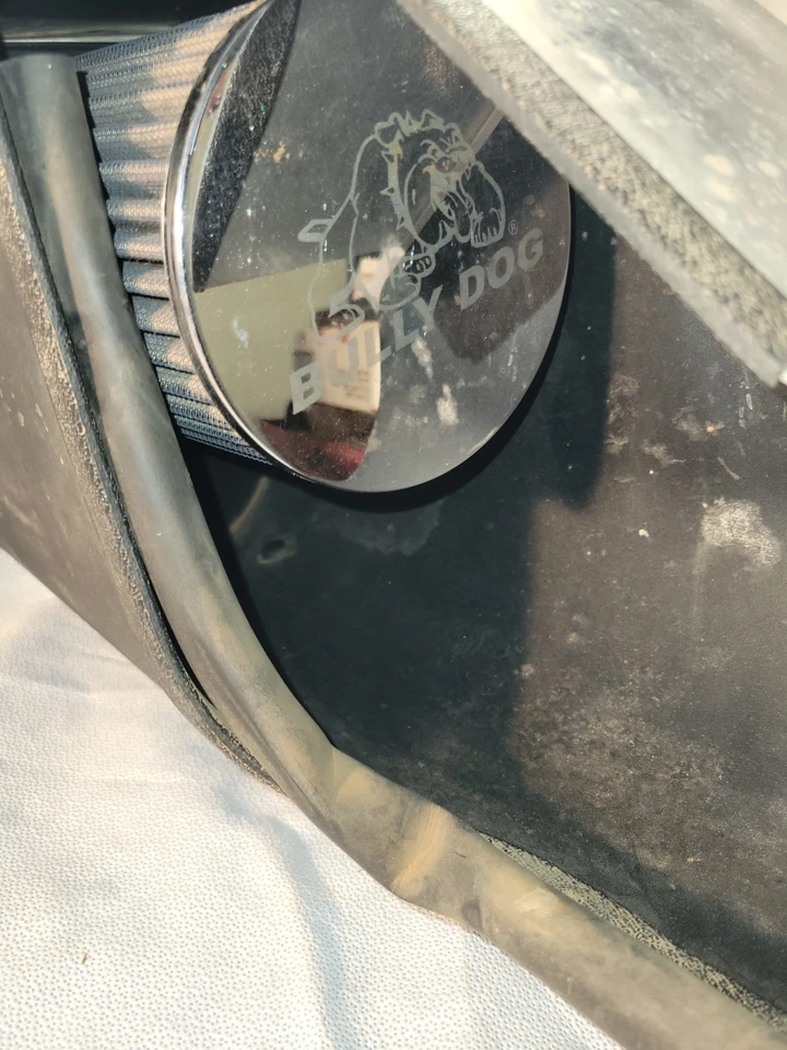 Entrada de inducción de flujo rápido Bully Dog 03'-04', 06'-07' Ford Powerstroke. Foto 3 de 4