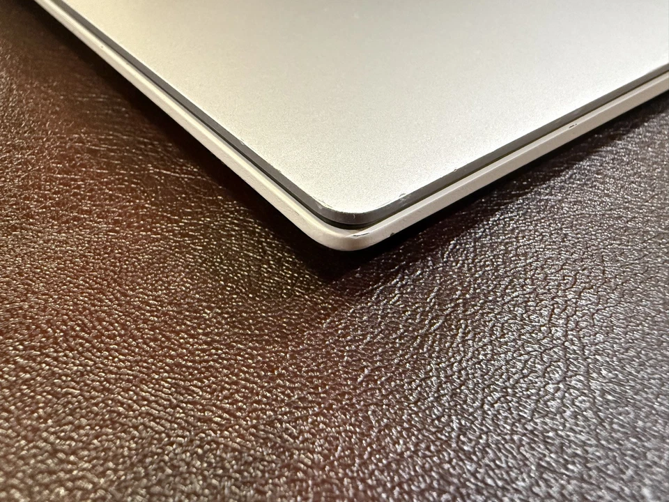 Samsung Galaxy Book2 Pro 15.6" OLED 512GB SSD, Intel i7 1260p 16GB RAM Win11 Pro Foto 4 de 4