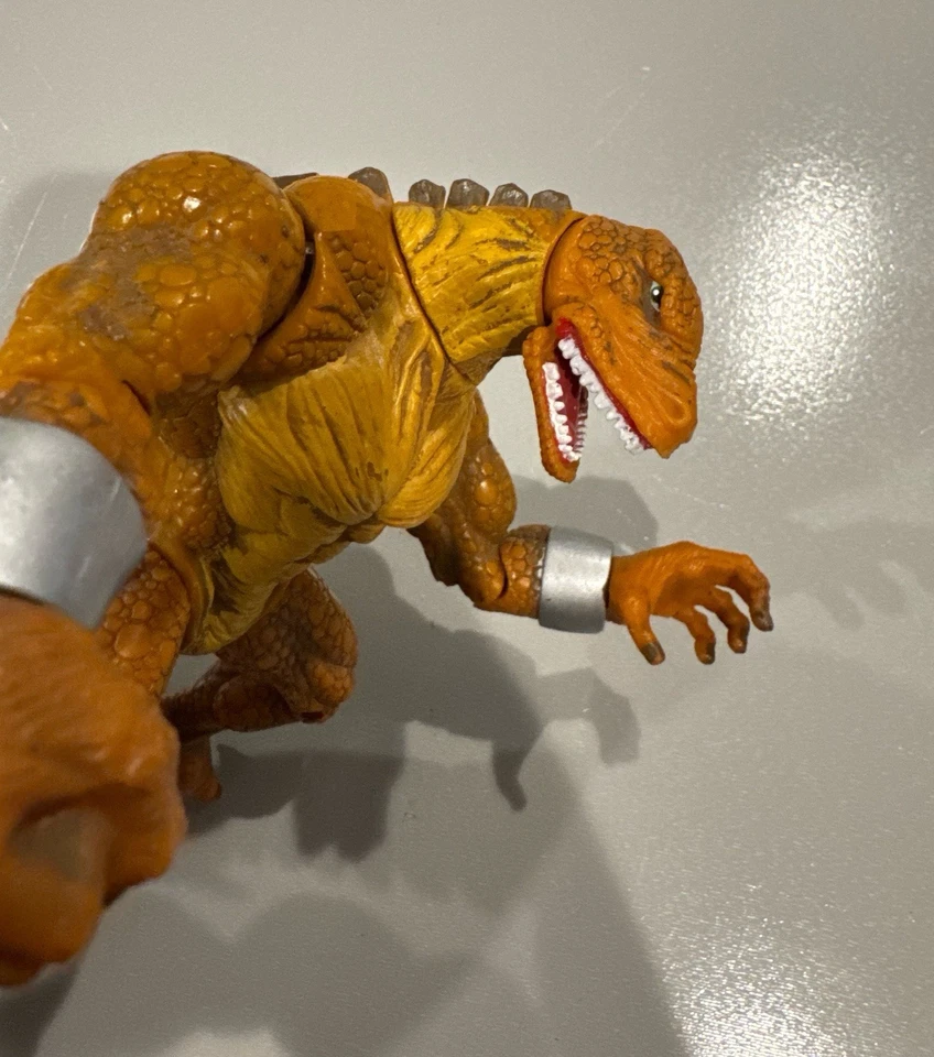 Figura de acción Toy Biz Marvel Supervillains The Vault Stegron 1998 Foto 2 de 4