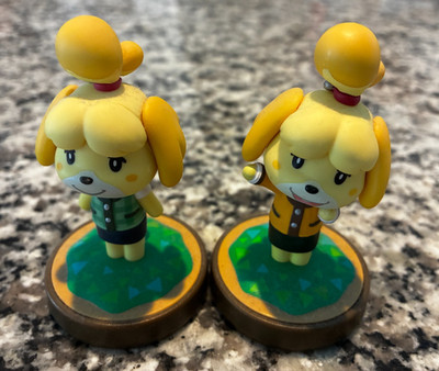 Isabelle  (Summer & Winter Outfit) Animal Crossing Nintendo Amiibo