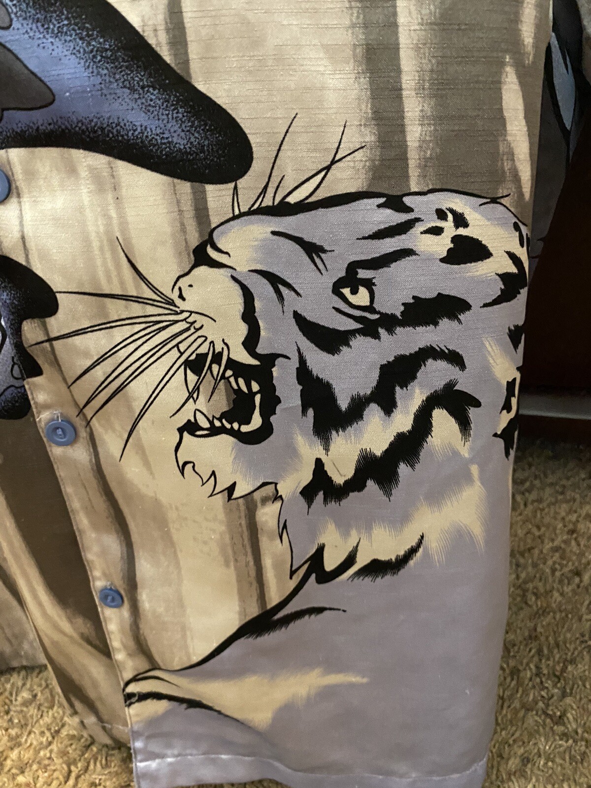 Bar Code Dragon Tiger Button Front Shirt Size Med… - image 4