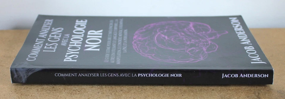 Comment analyser les gens avec la psychologie noire Jacob Anderson 2022 - Photo 3/4