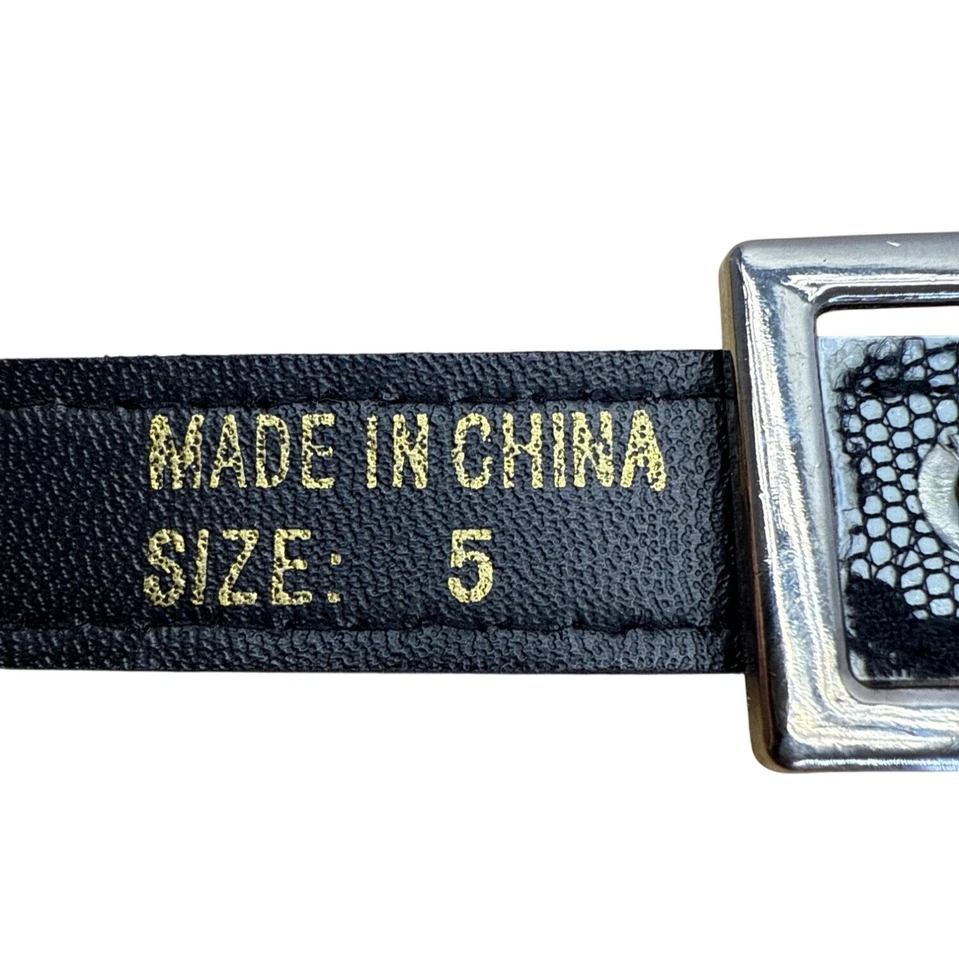 Black & White Lace Belt With Silver Buckle Size 5 - Image 4 of 4