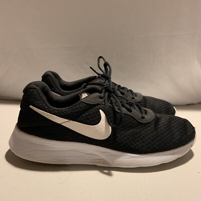 nike tanjun swoosh