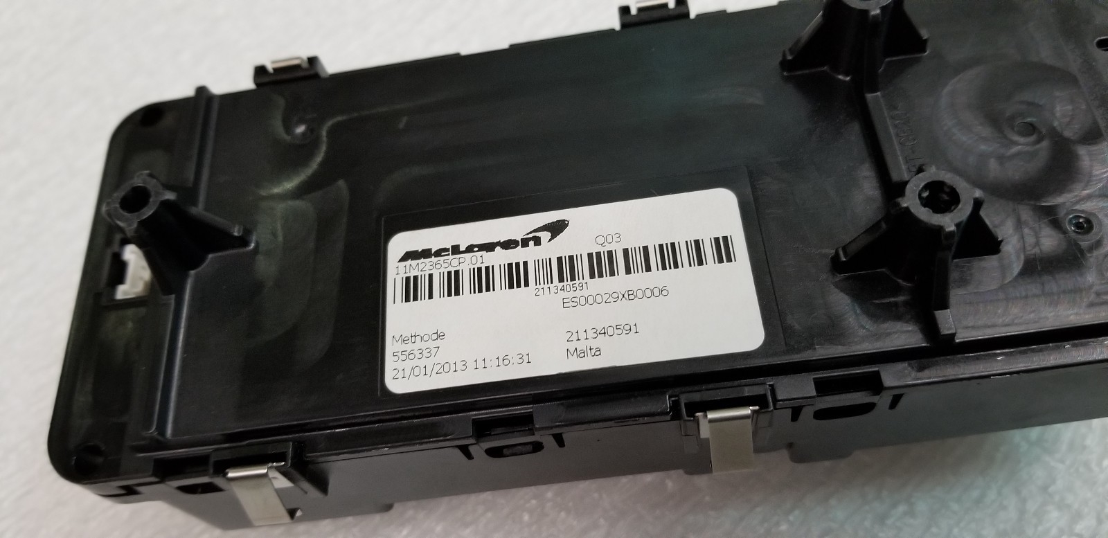 MCLAREN MP4-12C DRIVER SIDE DOOR CONTROL SWITCH UNIT OEM 11M2365CP .01
