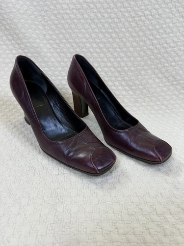Escarpins à talons hauts PRADA cuir vin bout carré vintage femme pointure 38,5