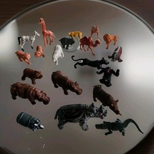 Vtg Lot of 20 Hard Plastic Zoo Wild Safari Animals Figures