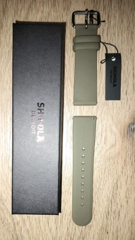 22mm SHINOLA Safri Green Khaki 2 PC Silicone Strap Band Silver Buckle New N Box - Image 3 of 4