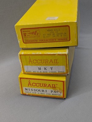 HO scale ACCURAIL   & ACCURATE FINISHING   Lot Of 3 Kits