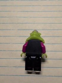 LEGO 7066 Alien Trooper Invader Minifigure Figure from Earth Defense HQ NEW